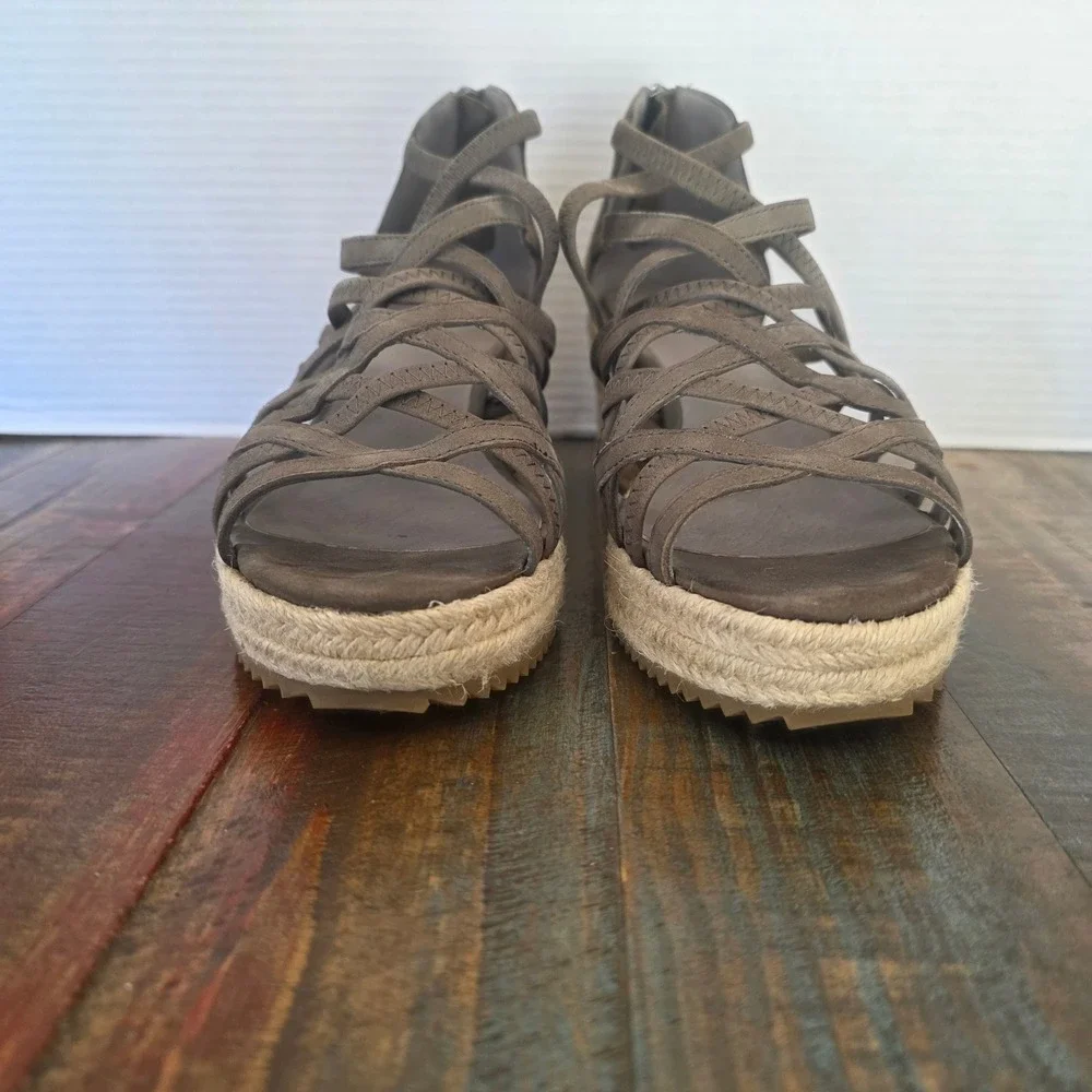 Eileen Fisher eileen fisher